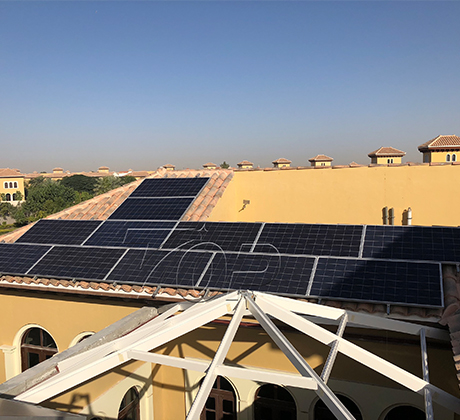 두바이의 6KW 타일 지붕 태양광 마운트 시스템